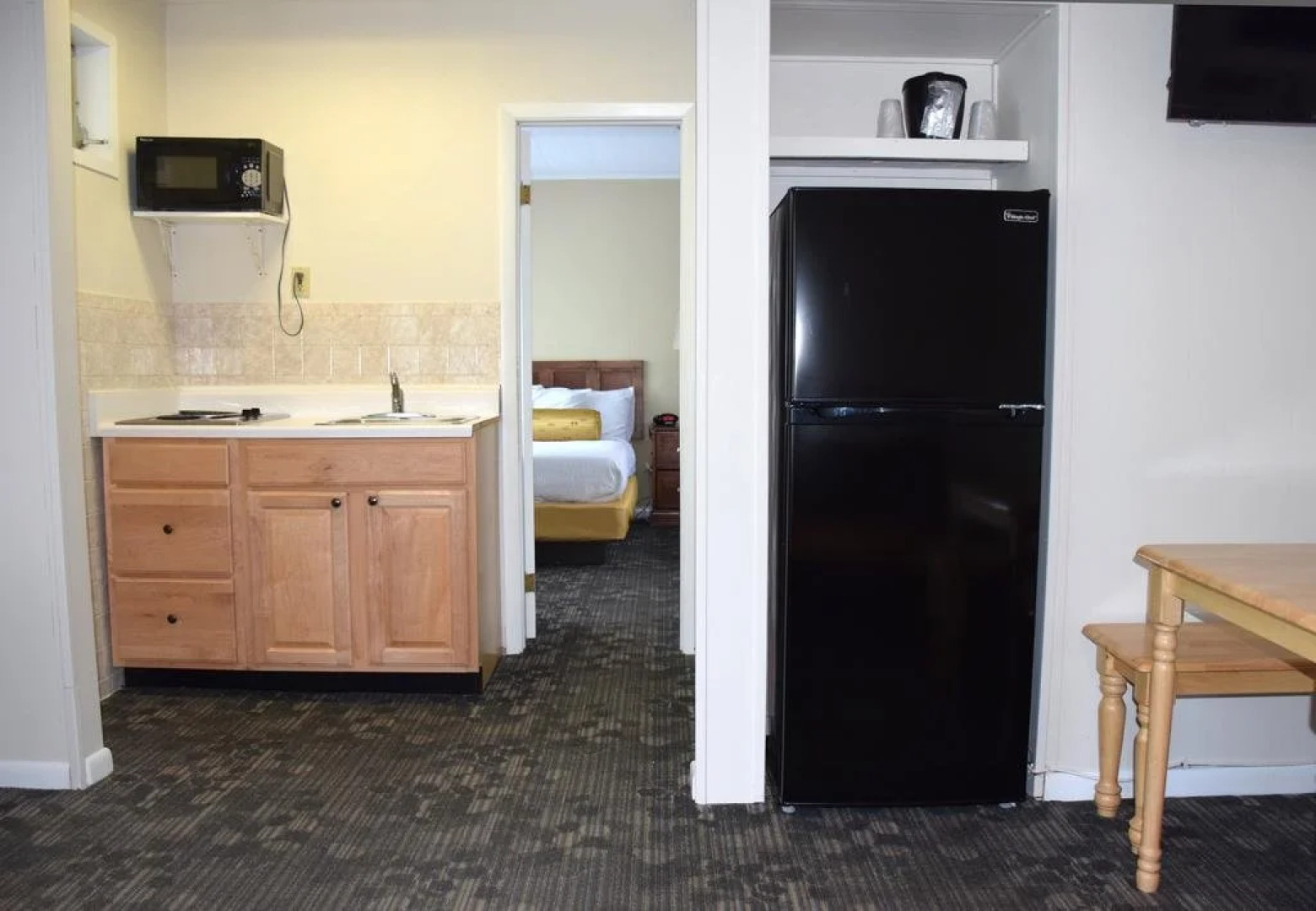 Scotty's Lakeside Resort