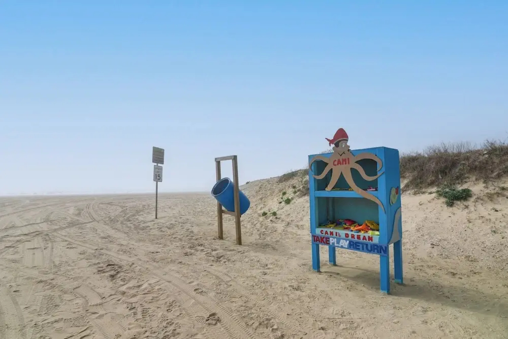 Oceanfront Crystal Beach Vacation Home w/ Deck!