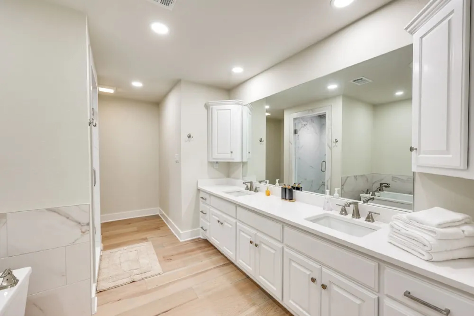 Grand Lakefront Home in Hot Springs w/ Boat Dock!