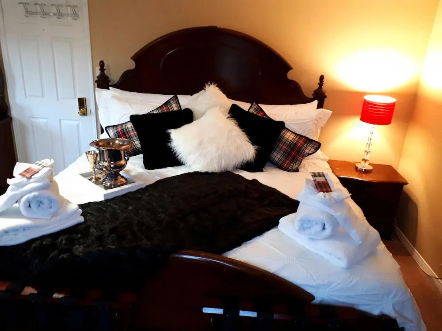 The Tartan House B & B