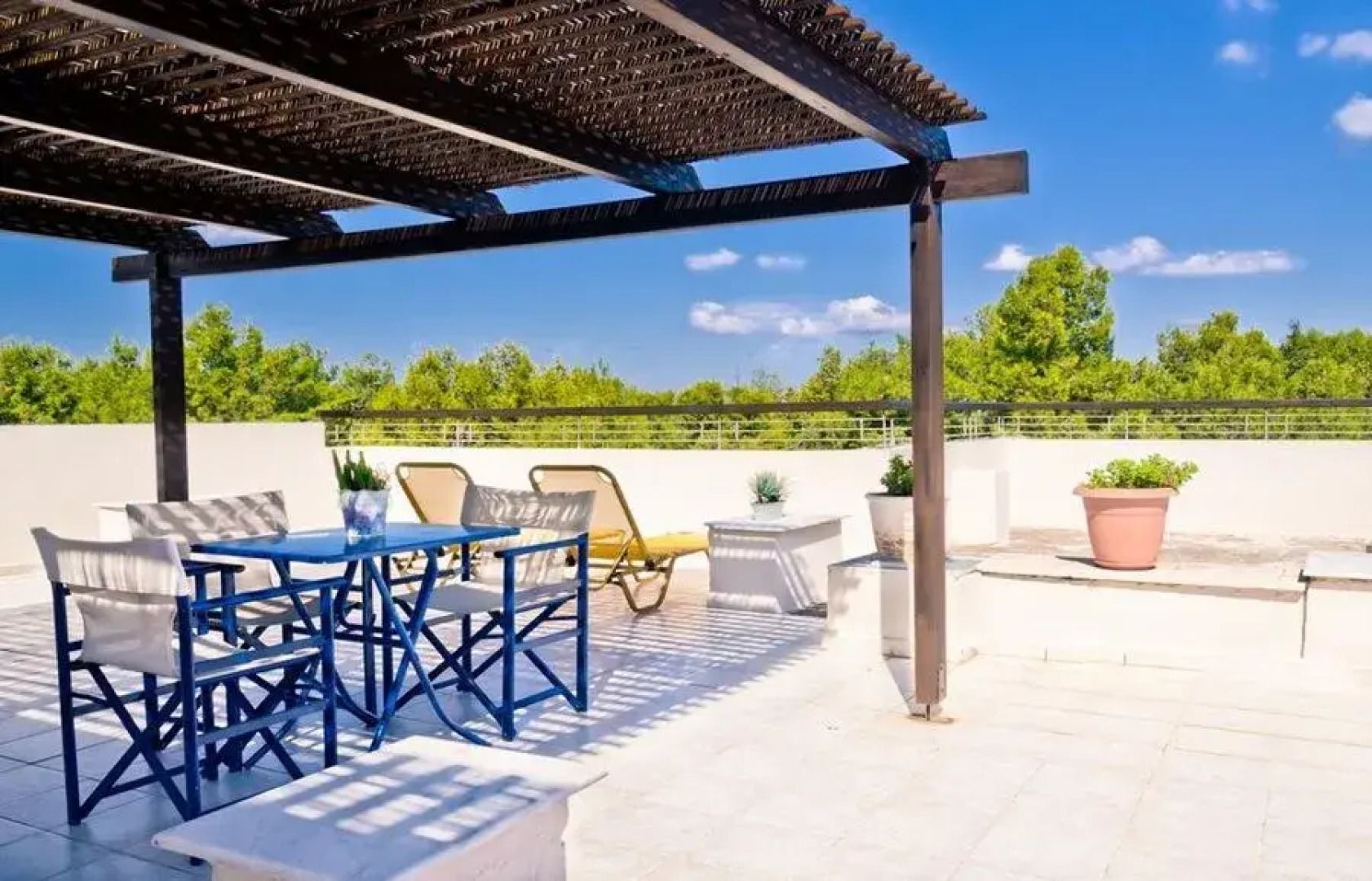 Talos Hotel & Apartments