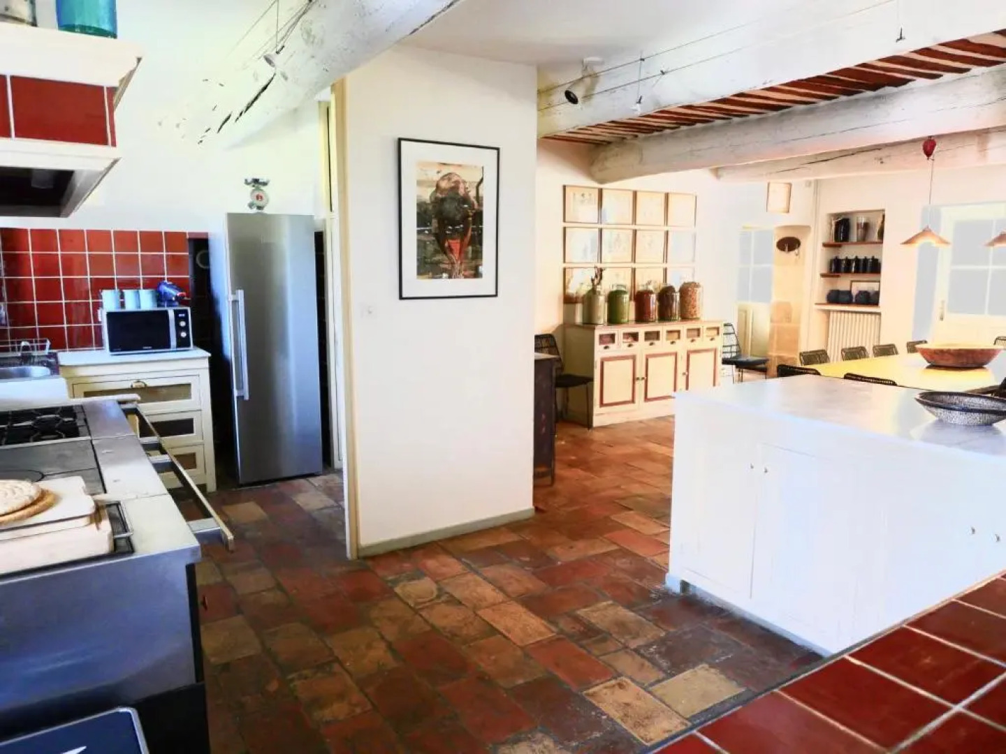 Superbe Mas Provençal 600m2 avec une Superbe Piscine Chauffée et très grand jardin 9000m2, situé au cœur du Luberon en campagne proche de L'Isle sur la Sorgue, 12 personnes, LS2-17 FIGNOULADO