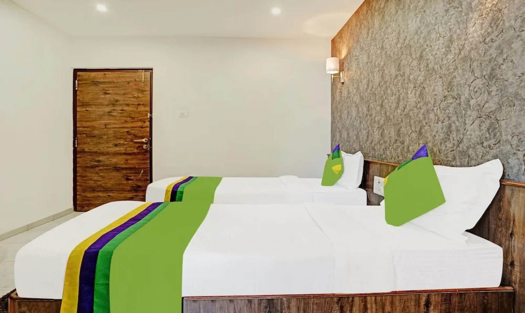 Treebo Varsha Palace