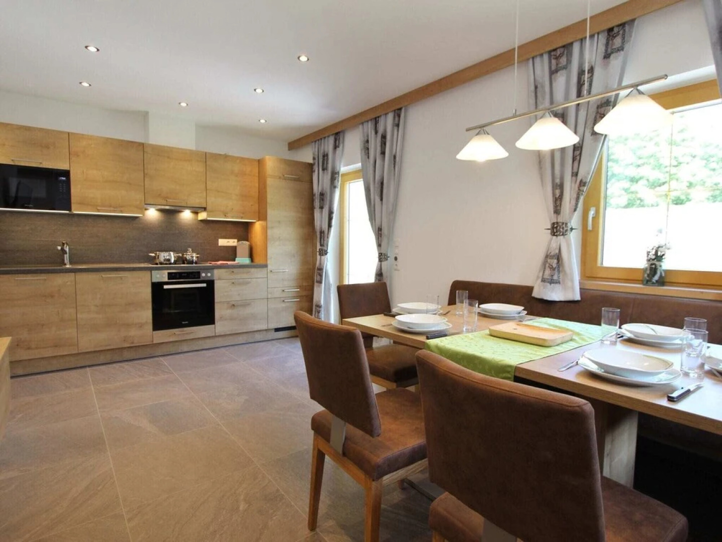 Spacious Apartment in Saalbach with Ski Boot Heaters