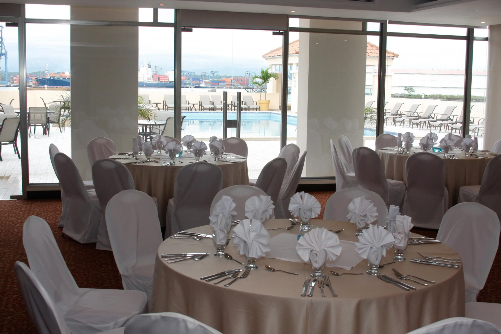 Radisson Colon 2,000 Hotel & Casino