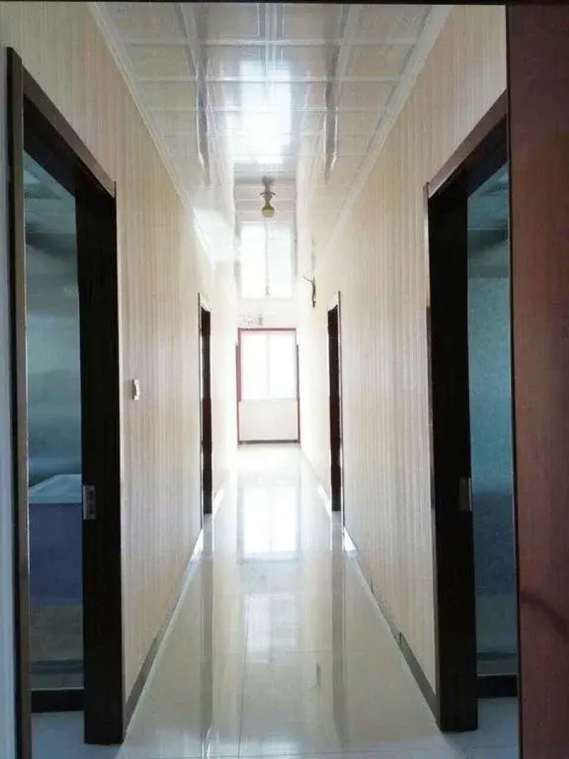 Xinglong Jiahong Inn