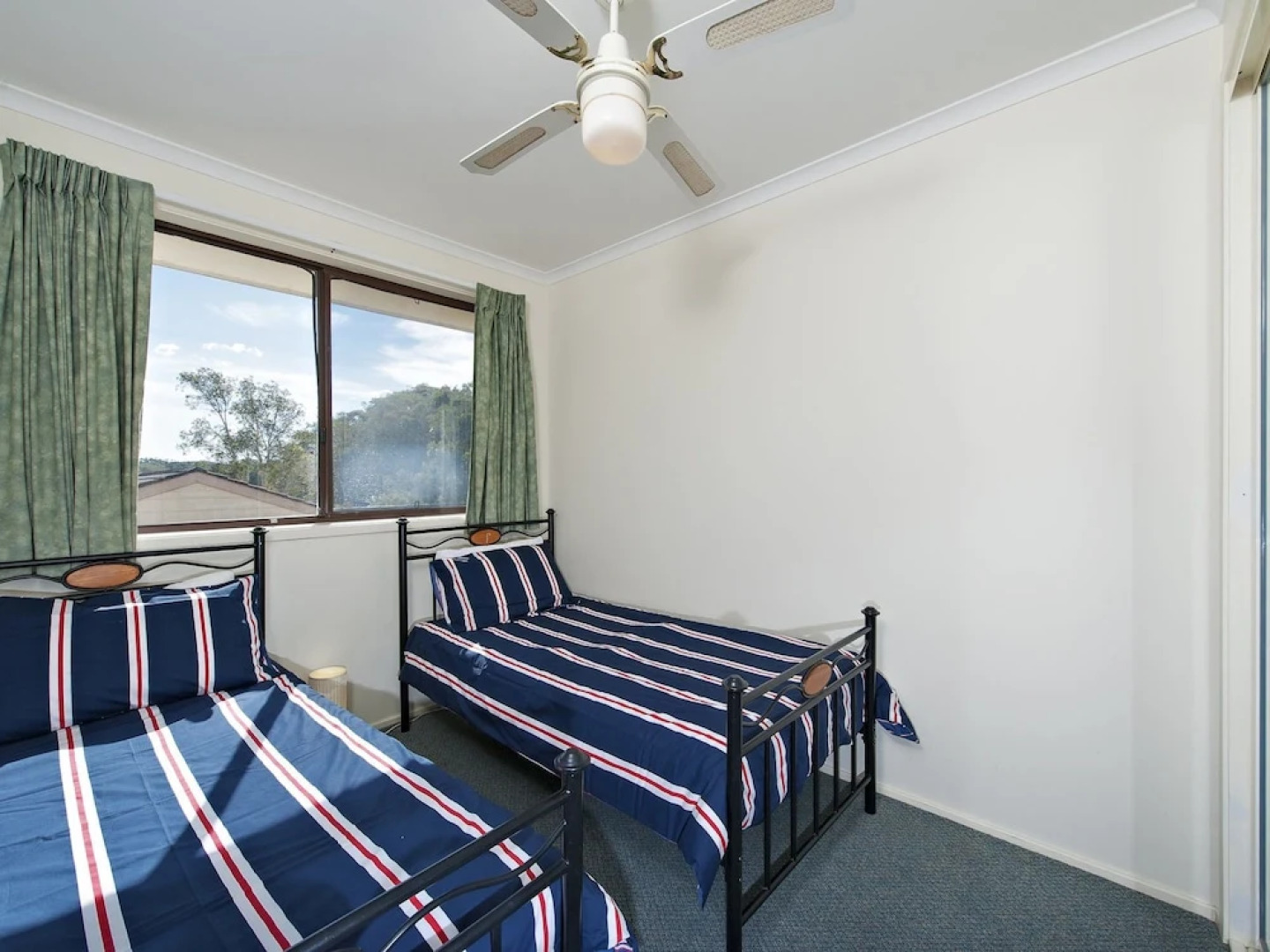 The Breakers, 16A Government Road