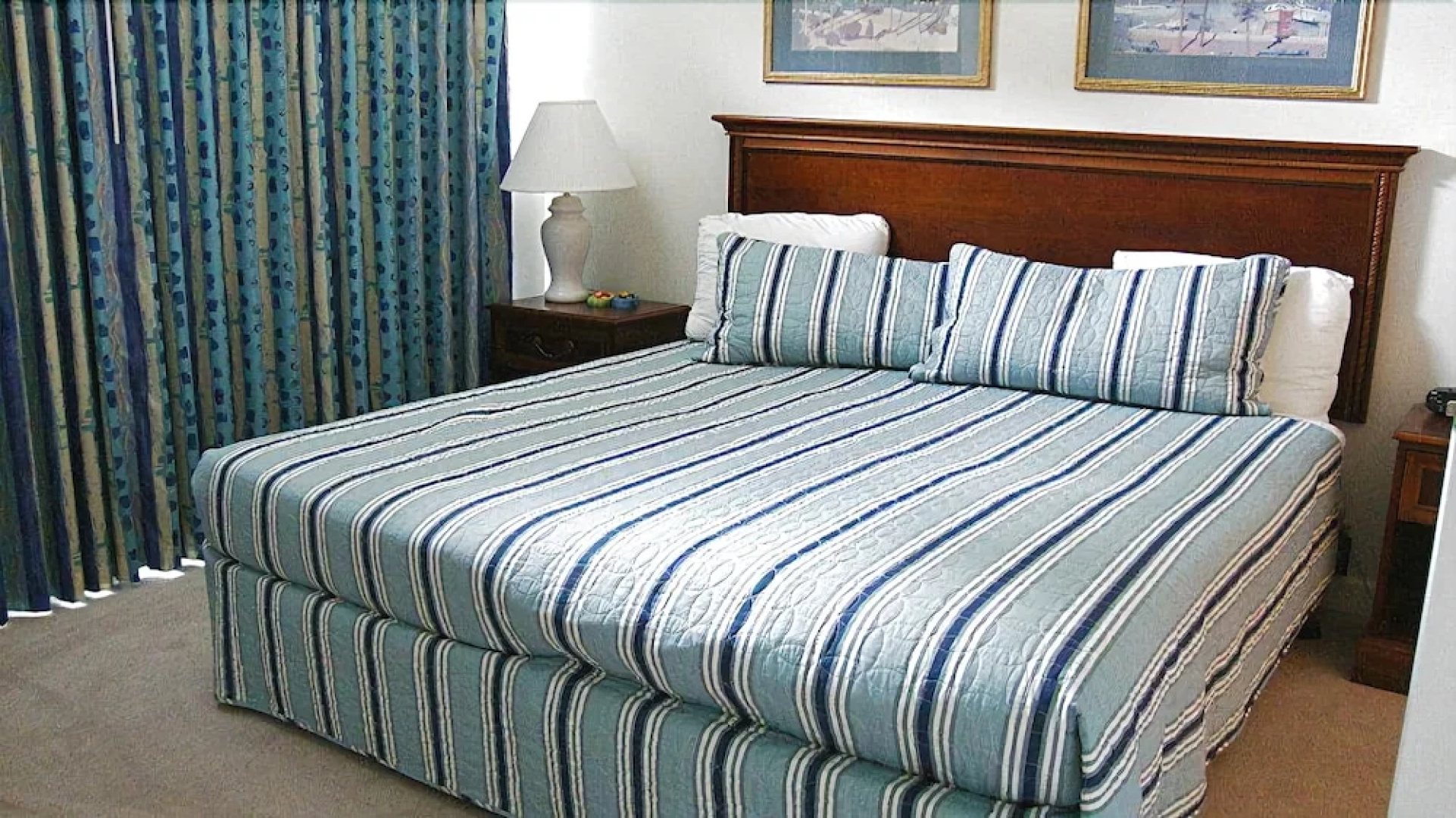 Wedgewood 511 2 Br condo by RedAwning
