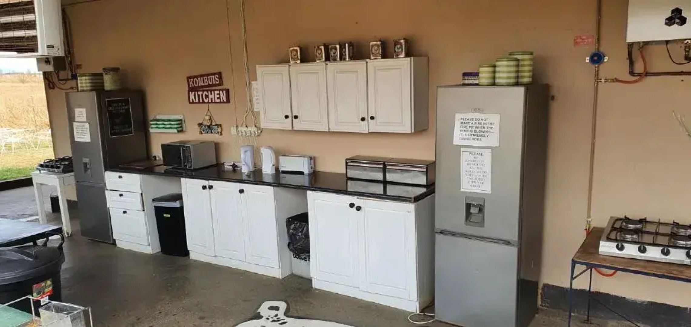 Drakensberg Bush Lodge and Backpackers