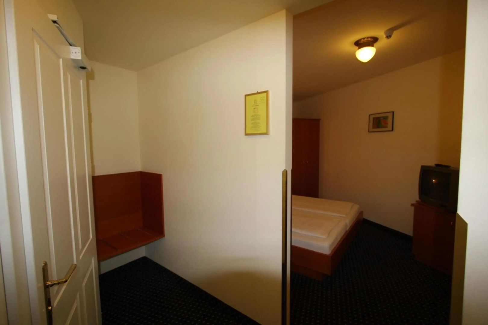 SUITE HOTEL 900m ZUR OPER