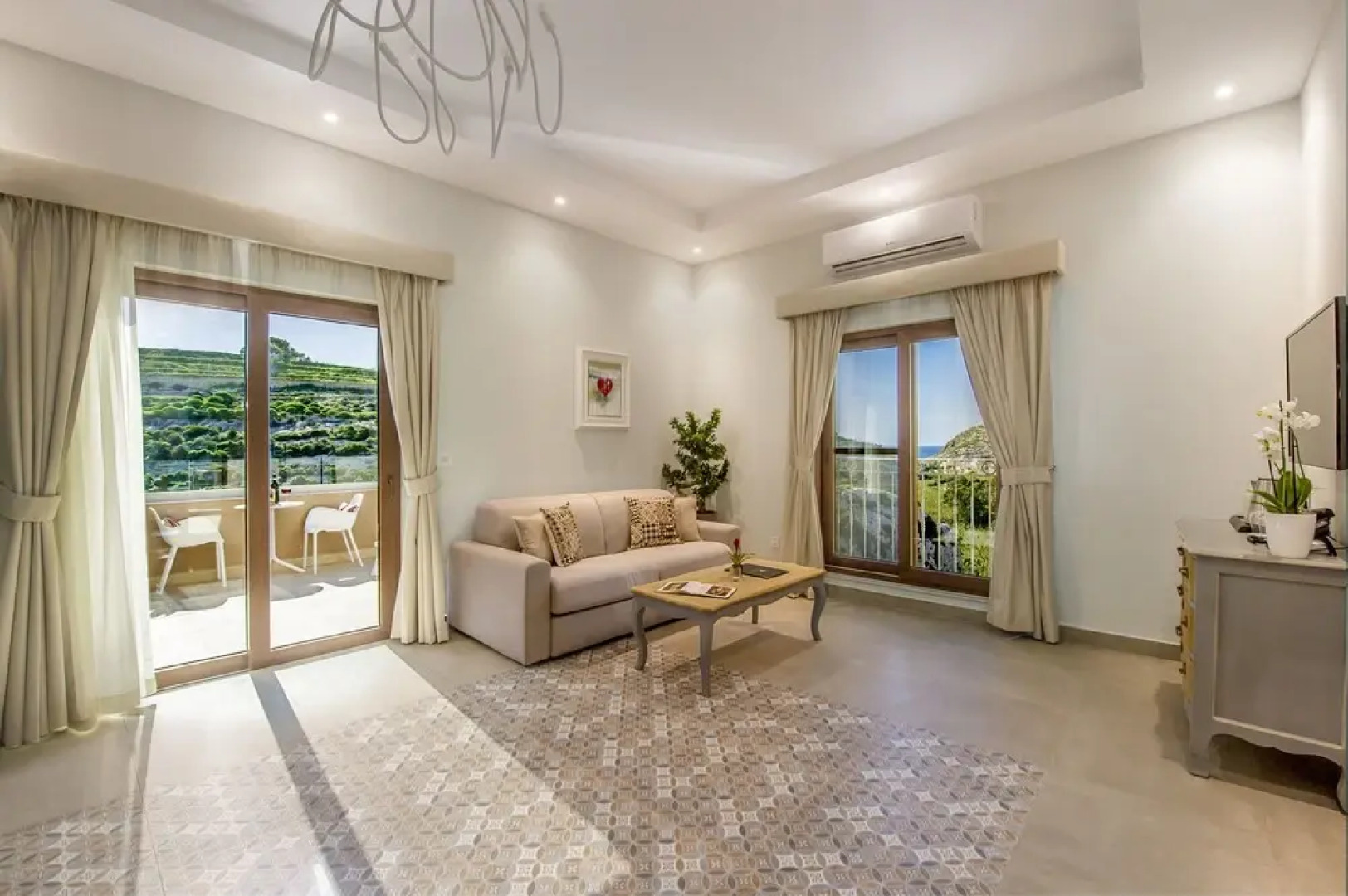 Viewpoint Boutique Living