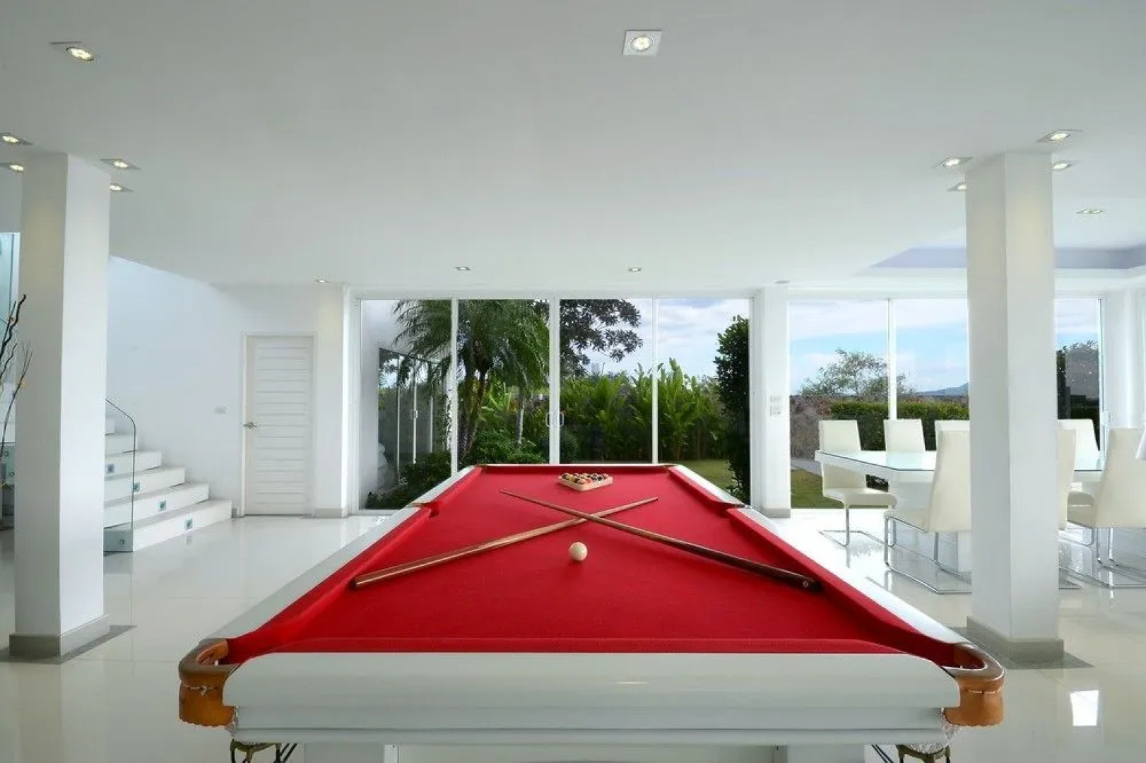 Luxury 5 Star Beach Villa 8 Bedrooms