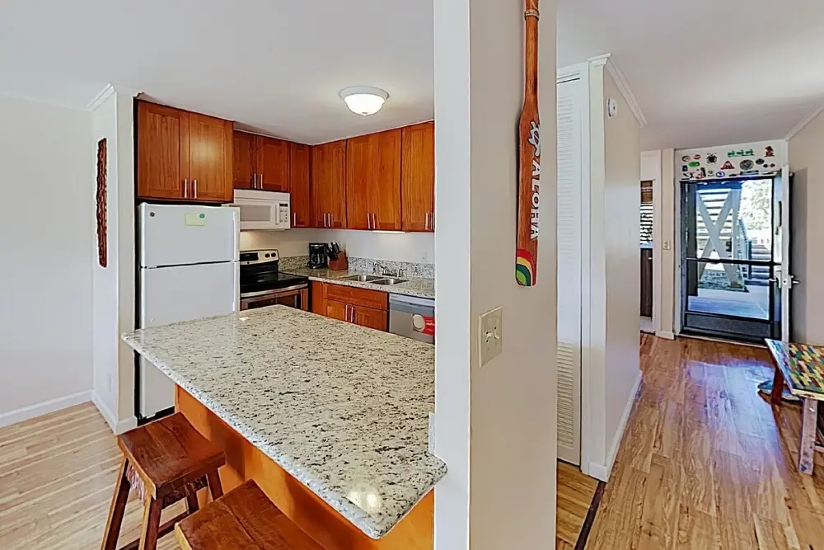 New Listing! Stylish - Pools, Tennis & Beach 1 Bedroom Condo