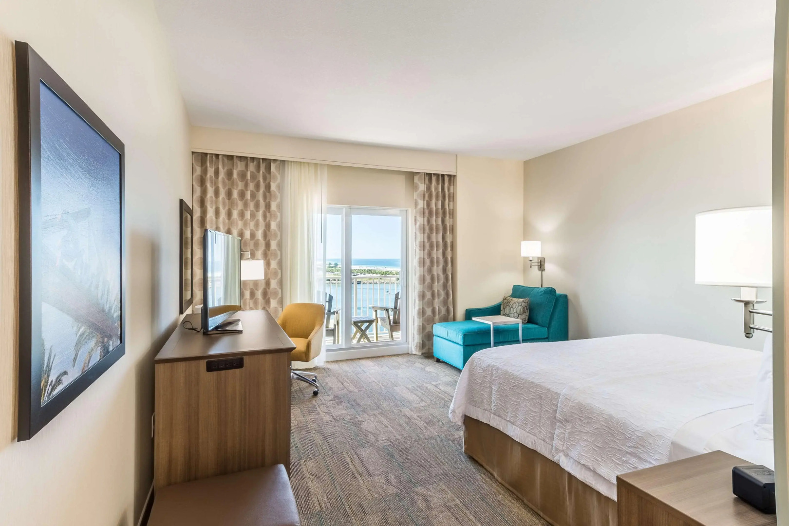 Hampton Inn & Suites Clearwater Beach