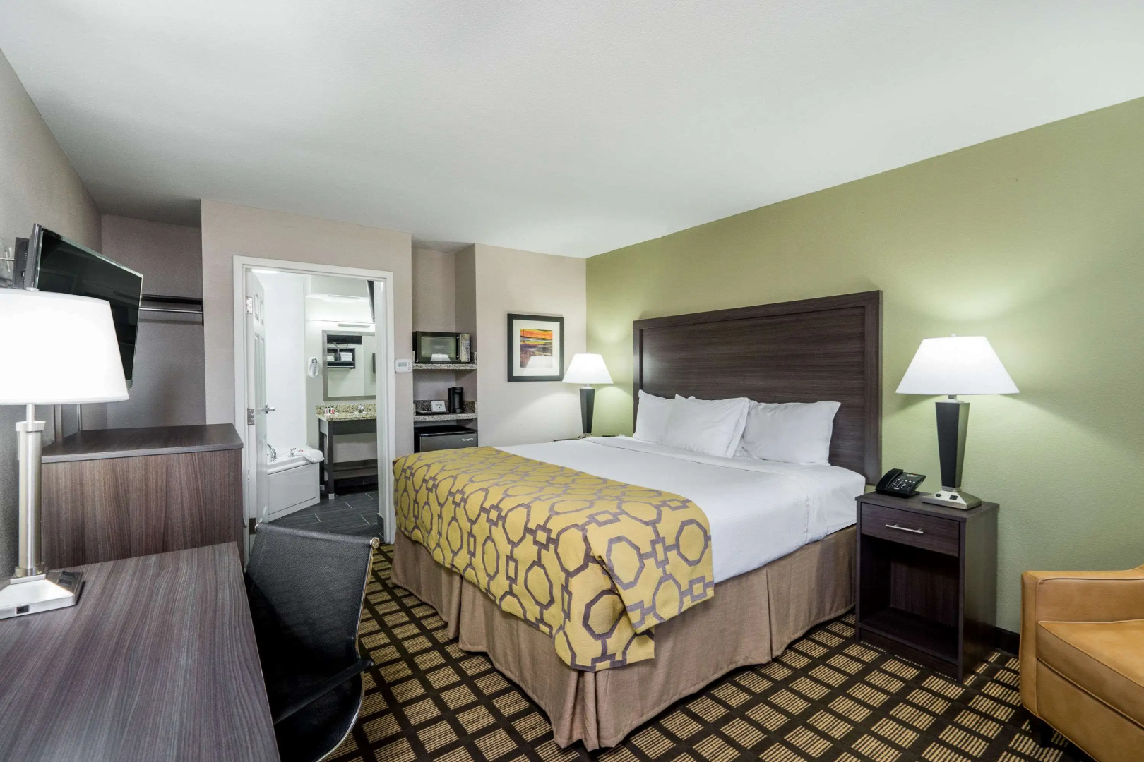 Baymont by Wyndham Clarksville
