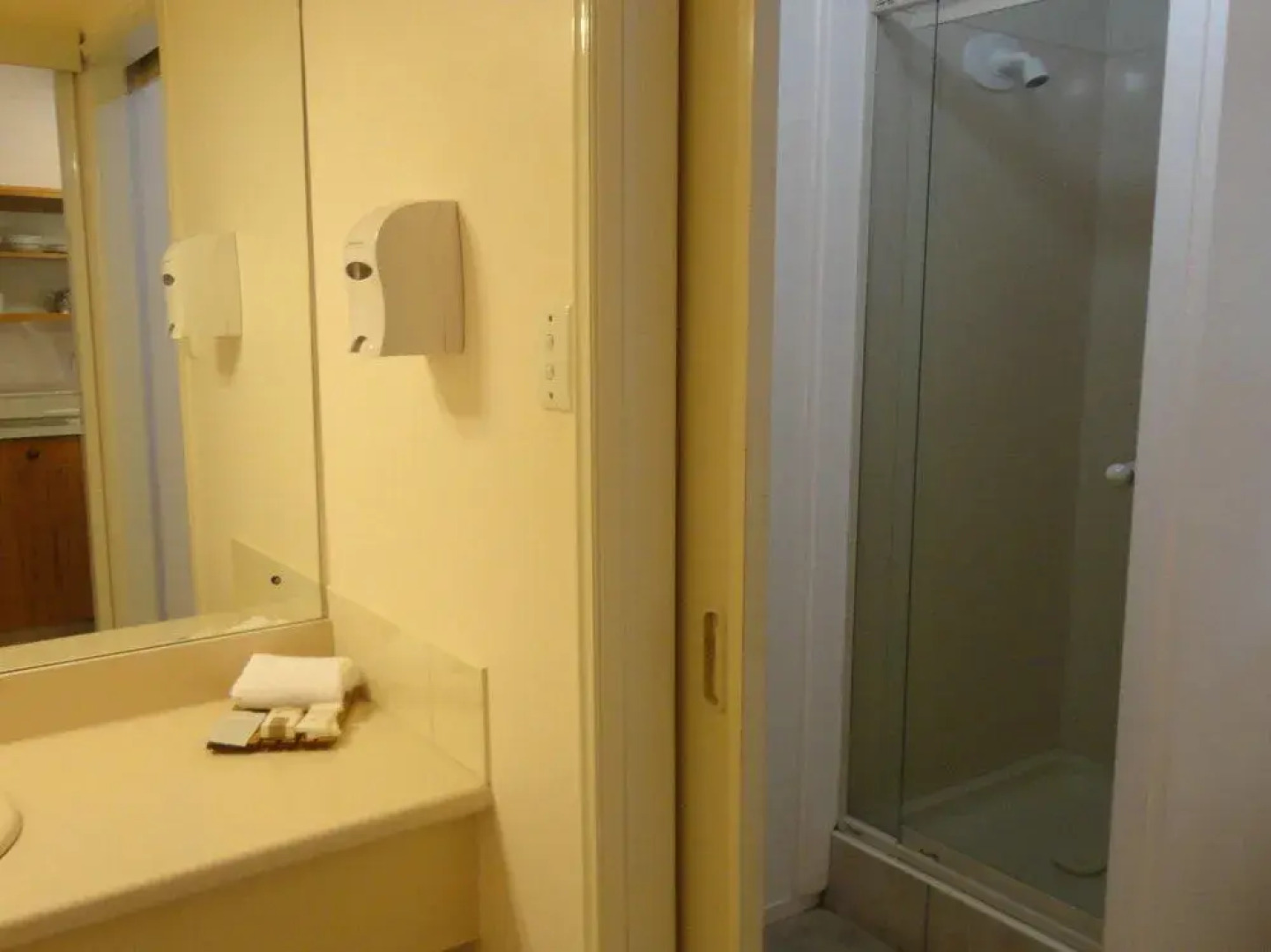 Gwendoline Court Motor Lodge