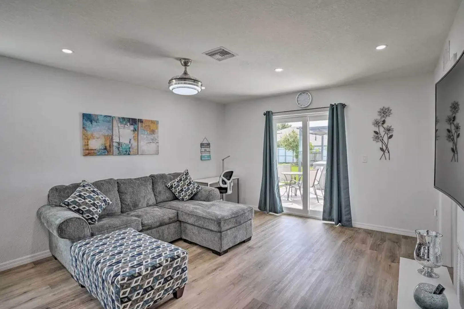 Hot Tub & Fenced Yard: Home in Sebring