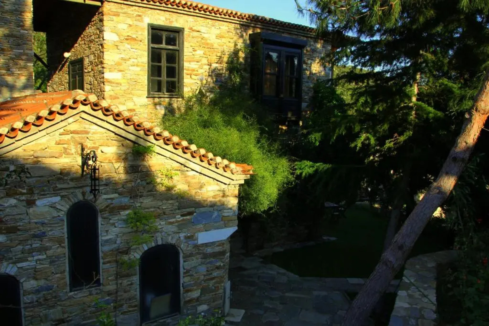 Eski Doganbey Houses