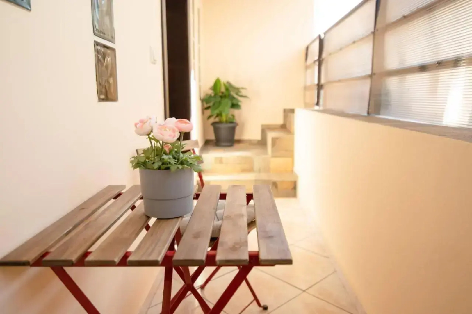 'The Ivory' House Project In Athens