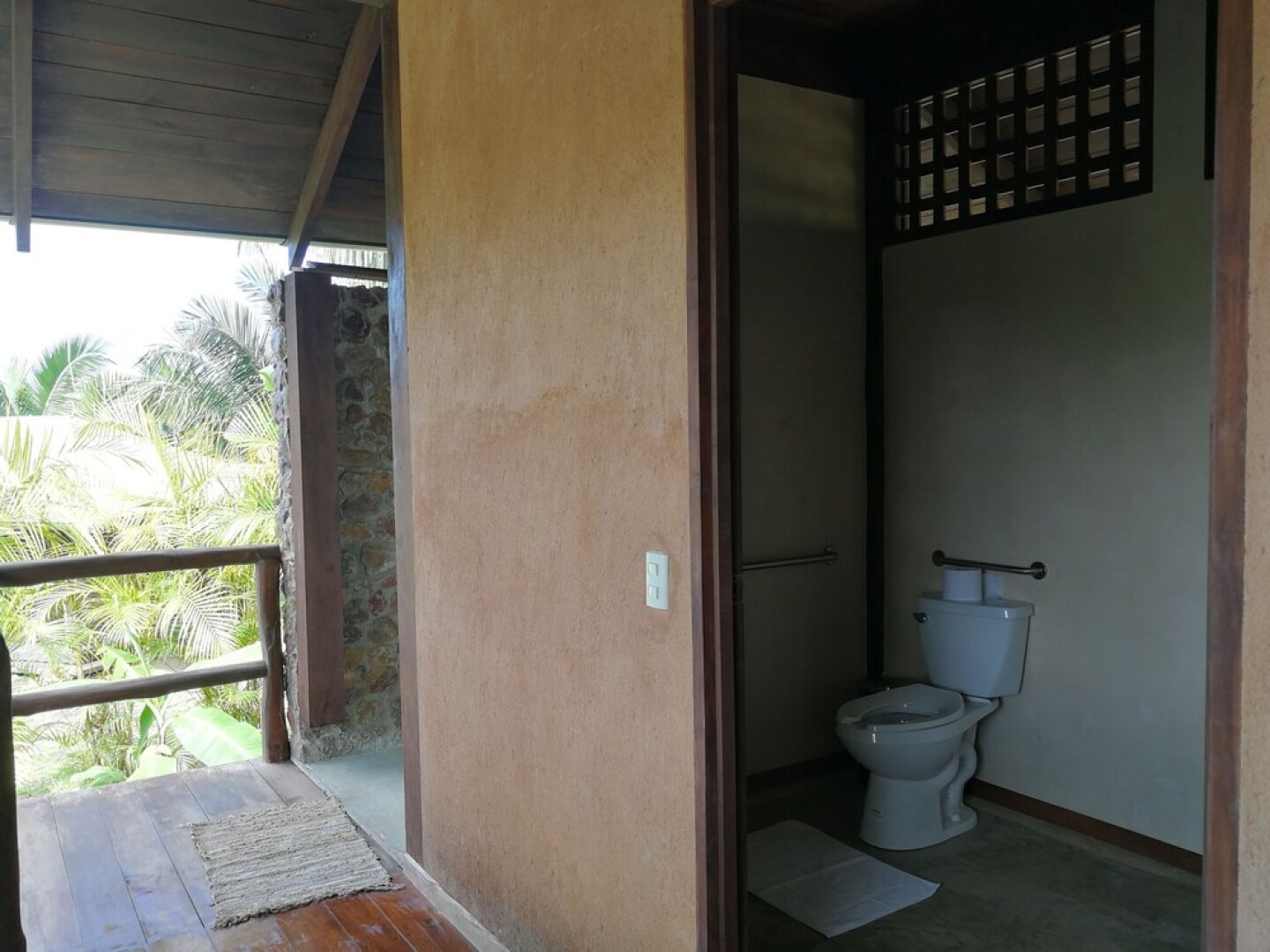 Cirenas Lodge and Regeneration Hub