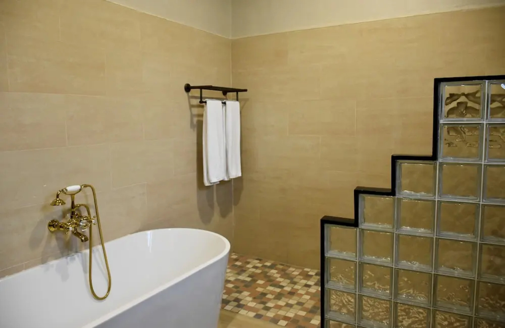 Five Volcanoes Boutique Hotel