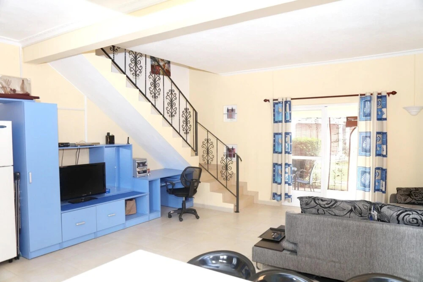 House with 2 Bedrooms in Grand Gaube, with Pool Access, Terrace And Wifi