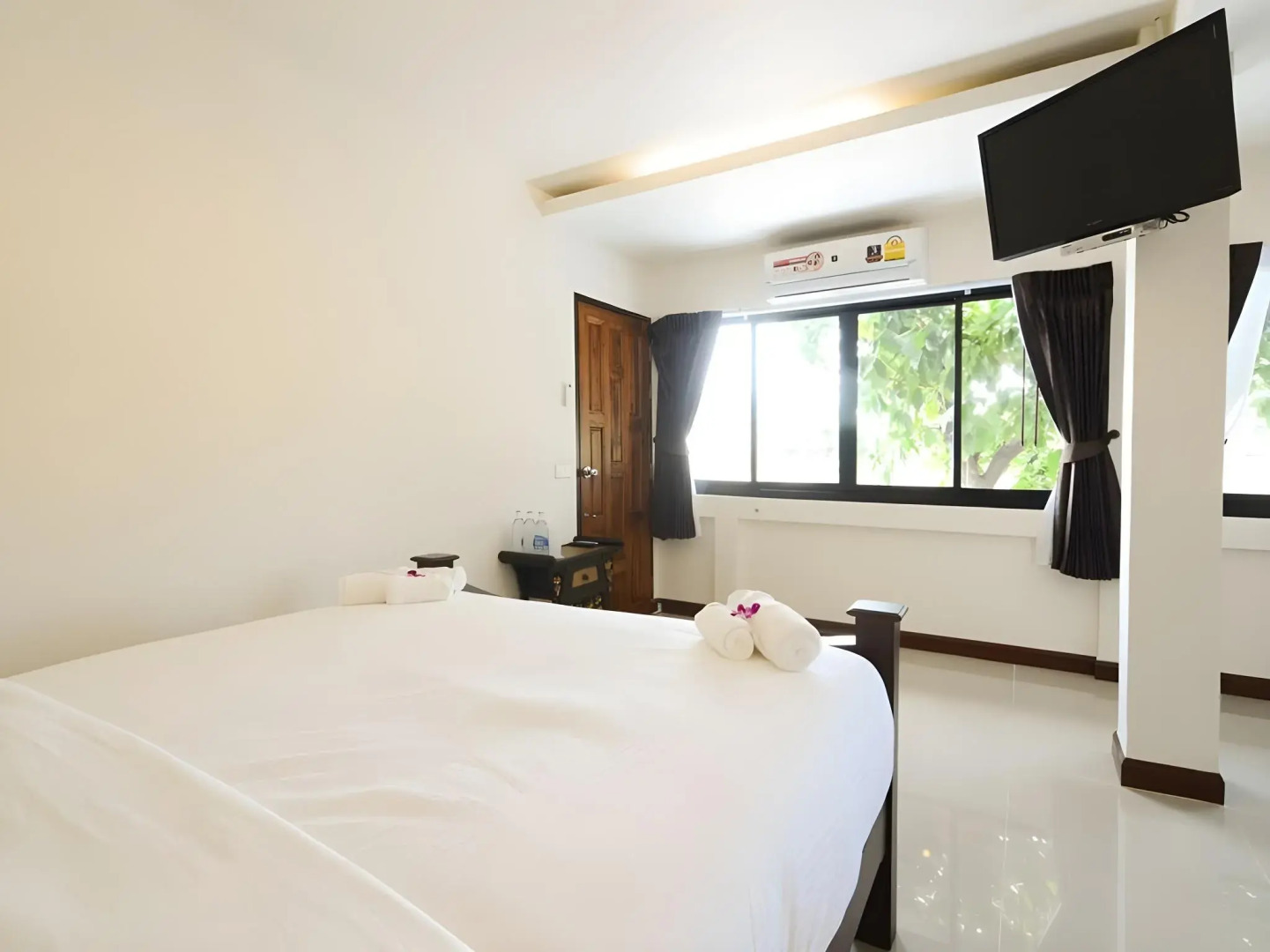 Ban U Thong Accommodations