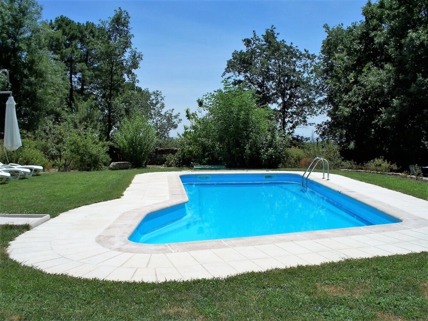 Apartamentos El Roble