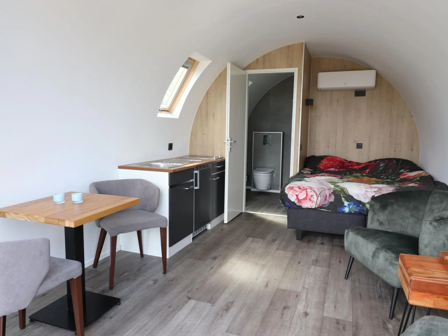 Unique Nature Lodge With Unobstructed View