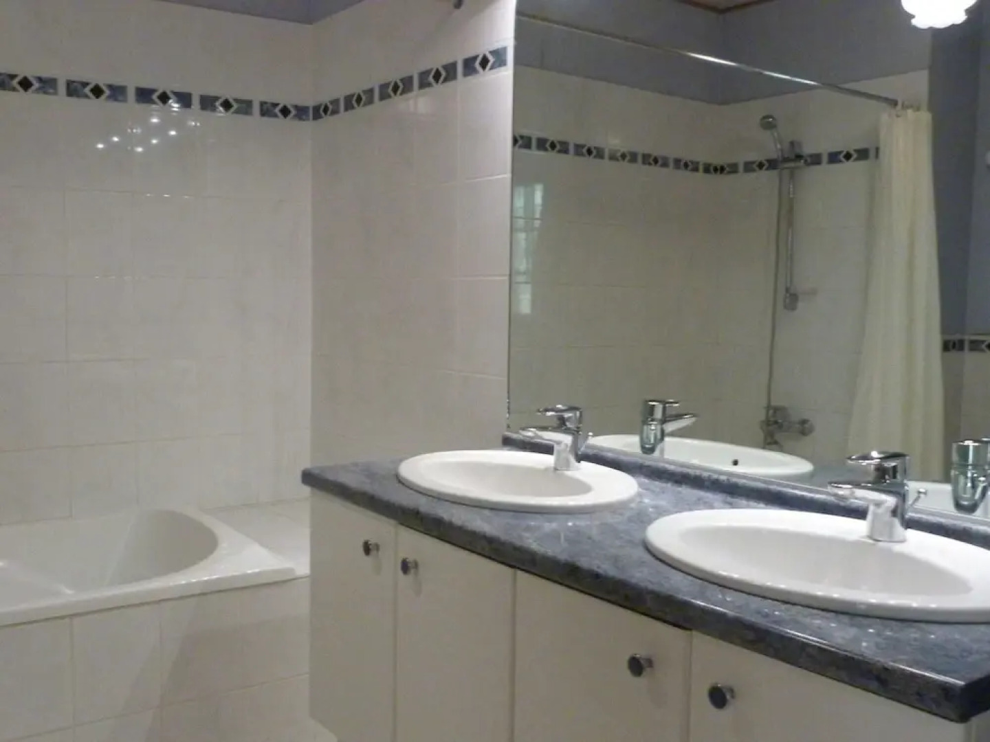 Chic Holiday Home in Siorac-en-perigord With