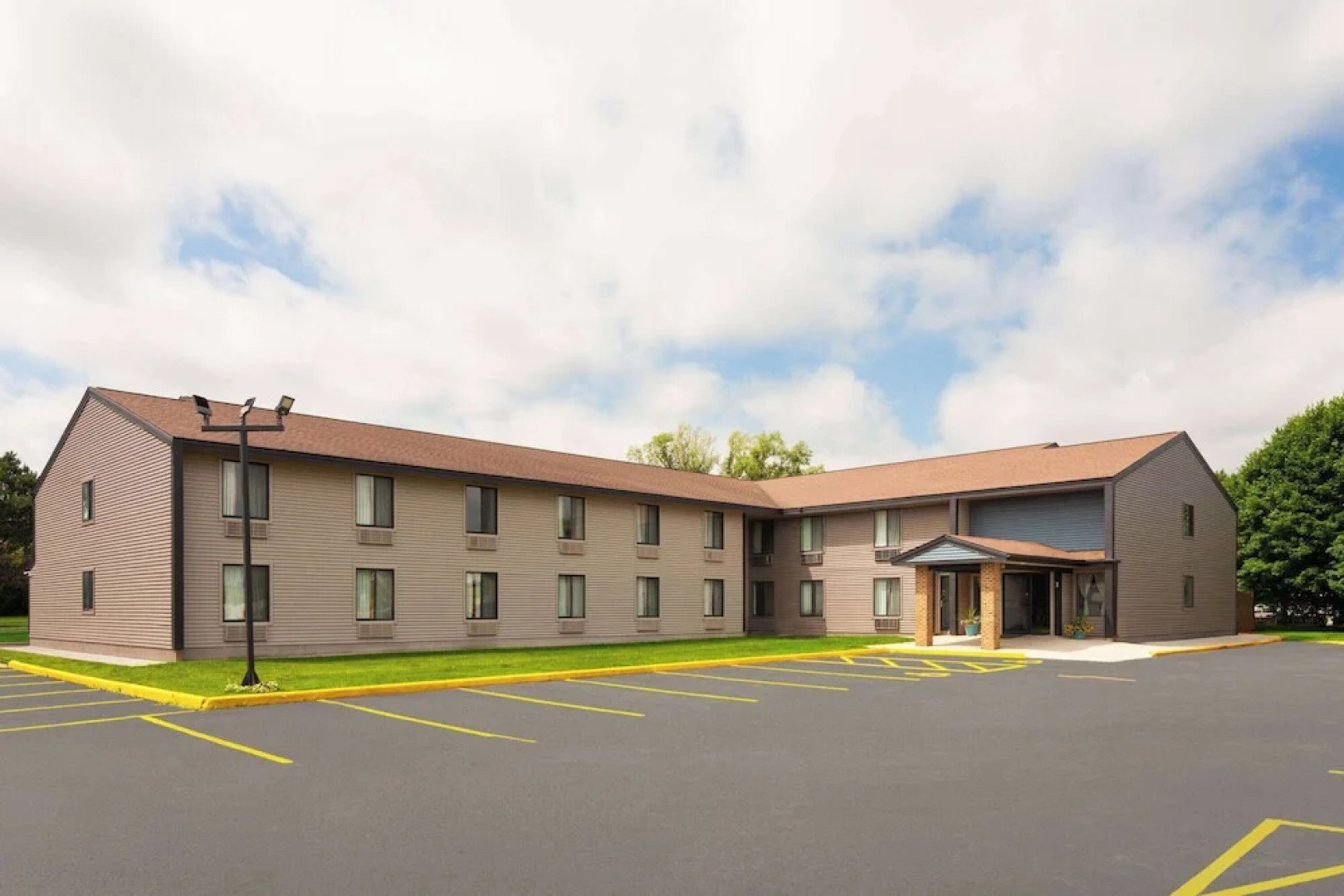 Super 8 Sun Prairie/madison E