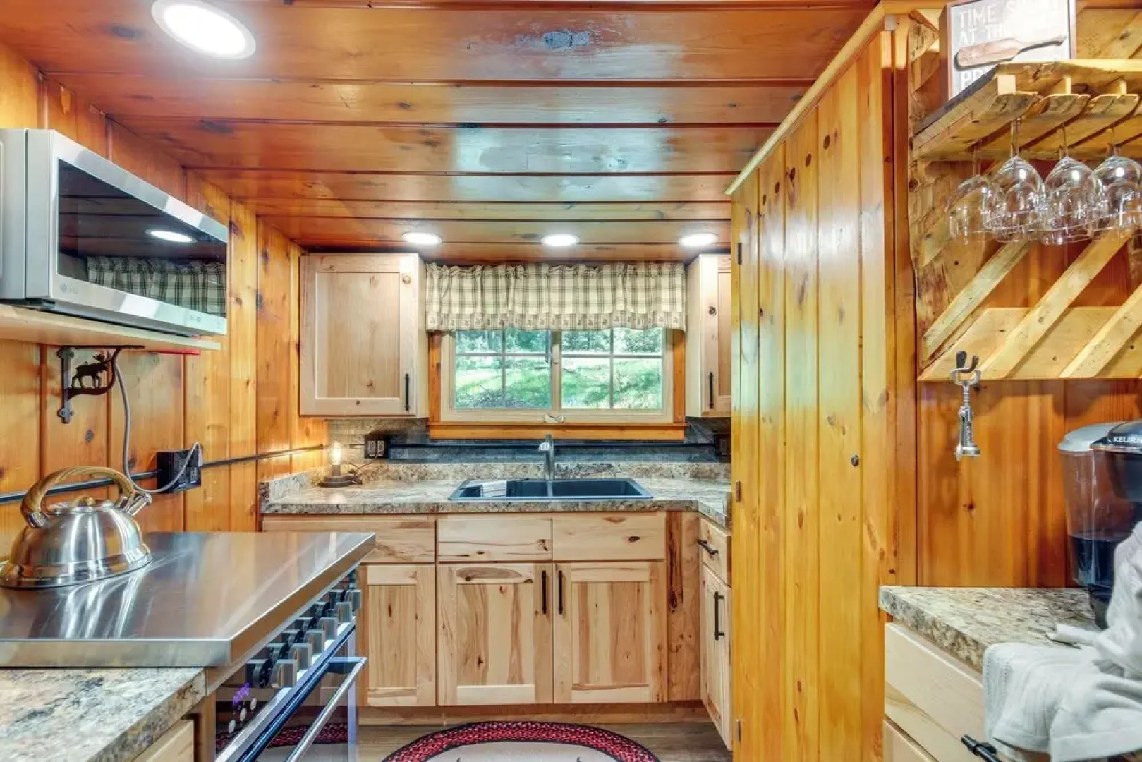 Cozy Wisconsin Getaway w/ Dock & Lake Access!