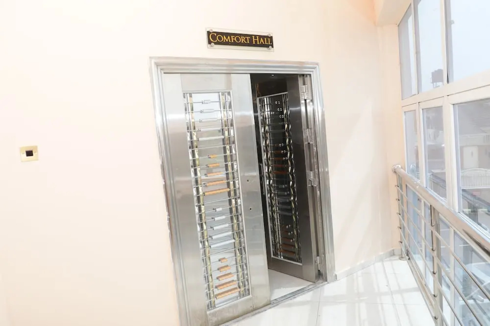 Glo-ran Hotel and Event Place