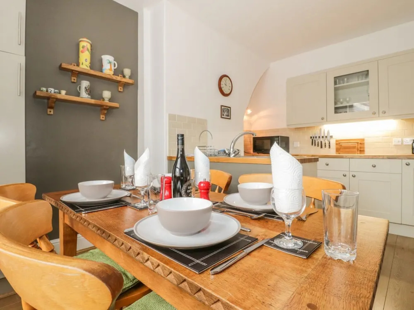 Flat 2 - 9 Rhiw Bank Terrace