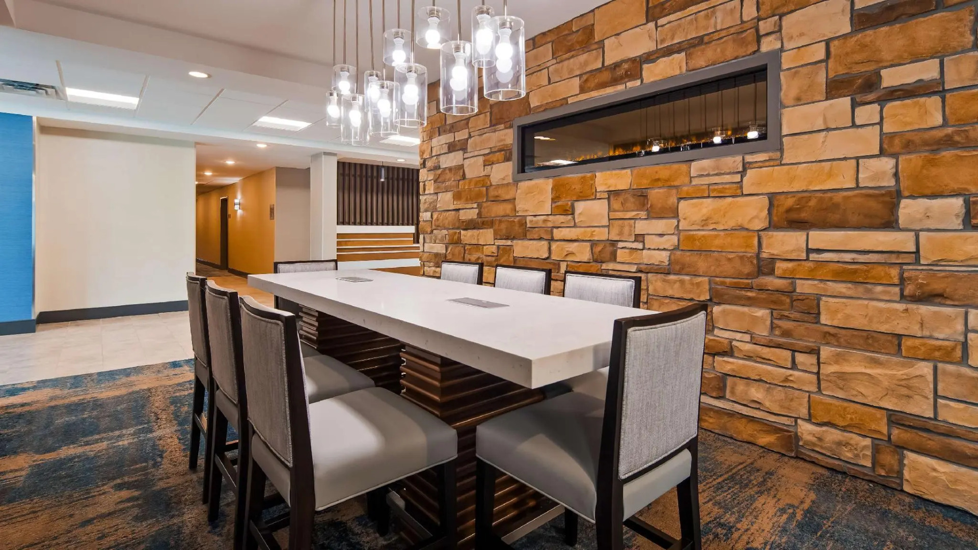 Best Western Plus Isanti