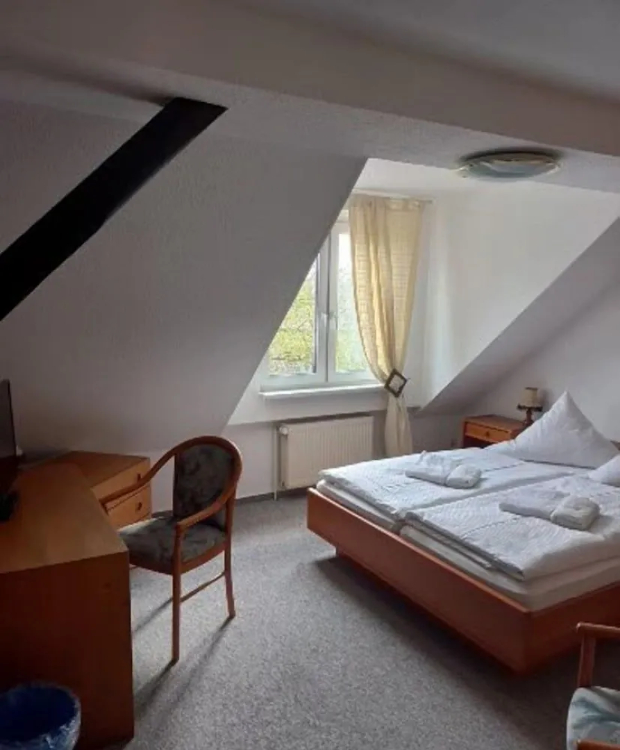 Gasthaus & Pension Zum Schwarzen Adler