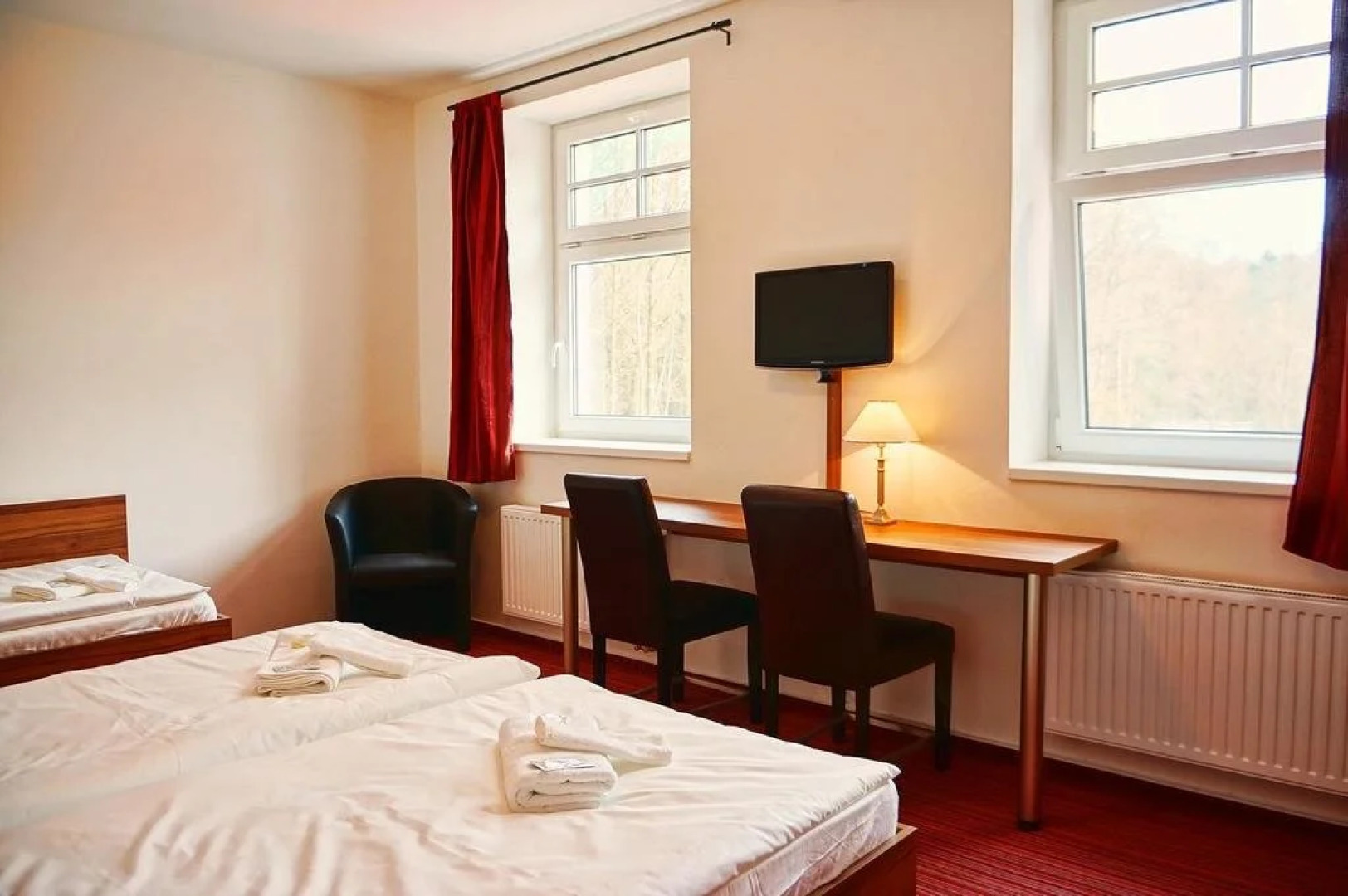 Restaurace a penzion Zděná Bouda