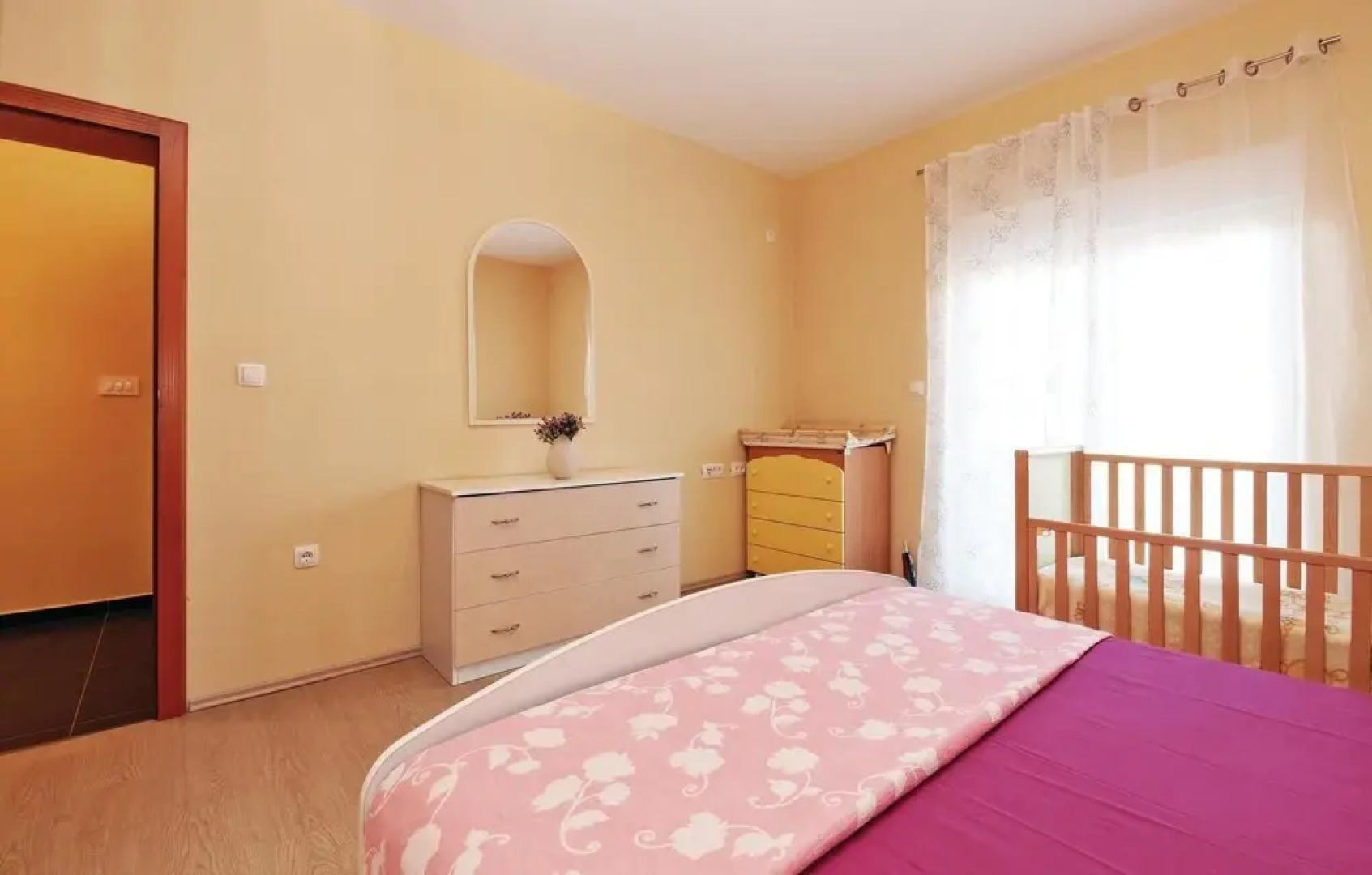 Beautiful Home in Gorica With Wifi and 4 Bedrooms