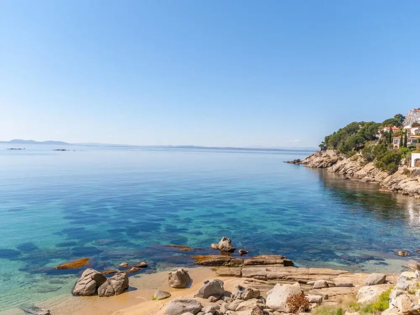 Wonderful Apartment in St Pere Pescador With Communal Pool