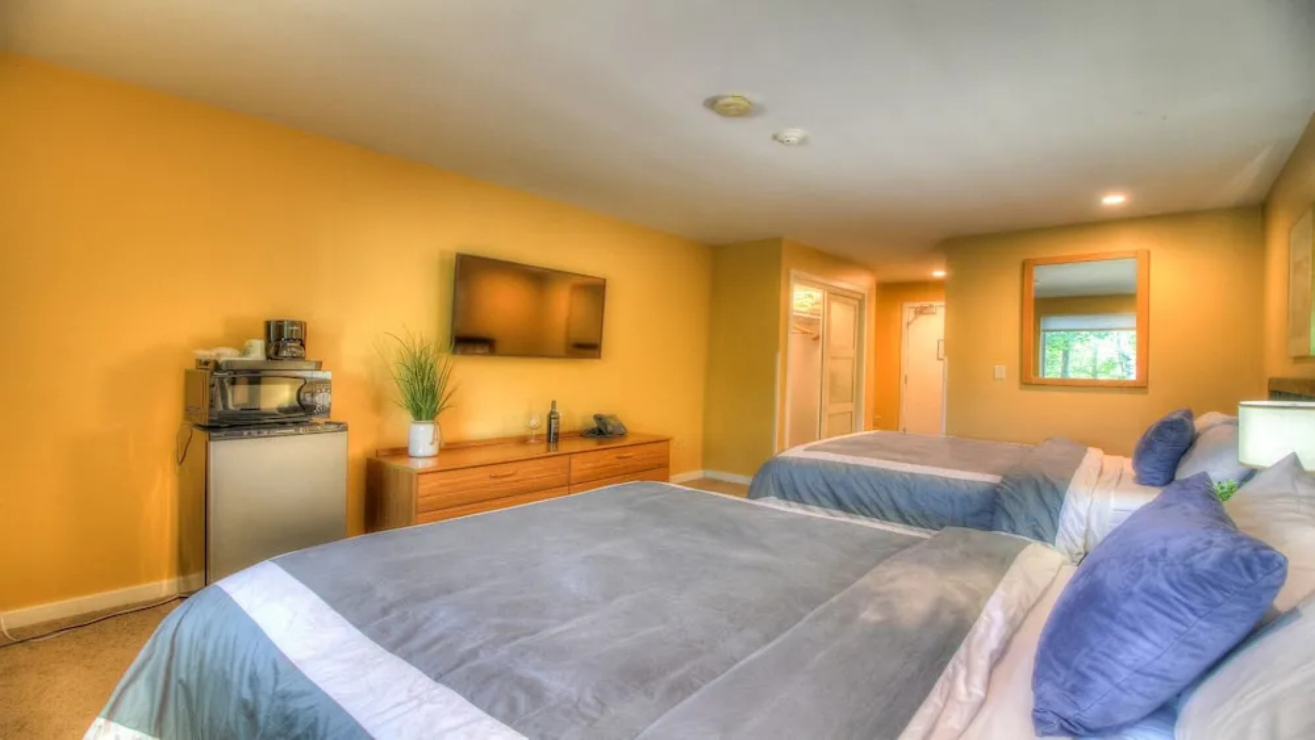 Kcis 323 - Killington Studio: Location! Location!