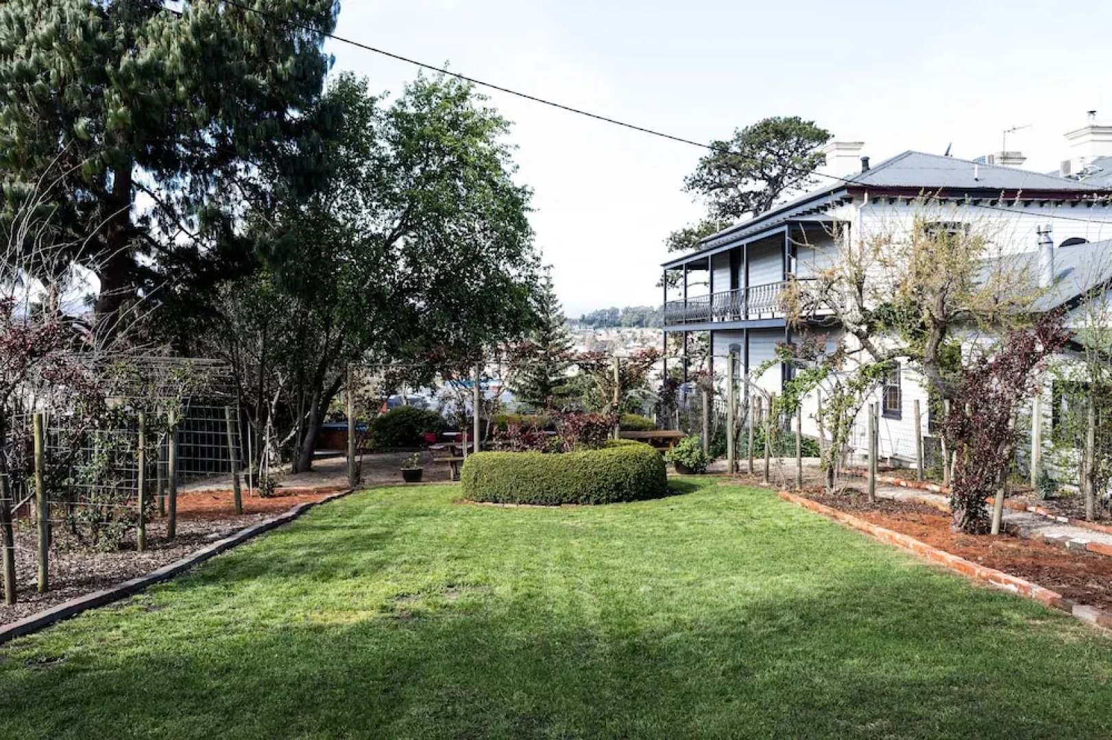 Отель The Dragonfly Inn