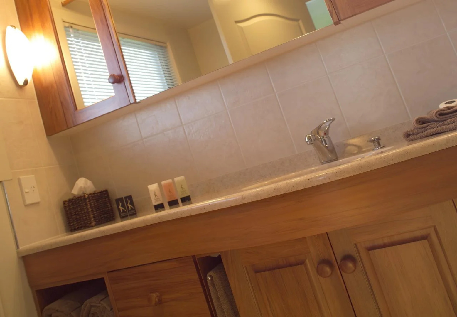 Nicara Lakeside Lodge