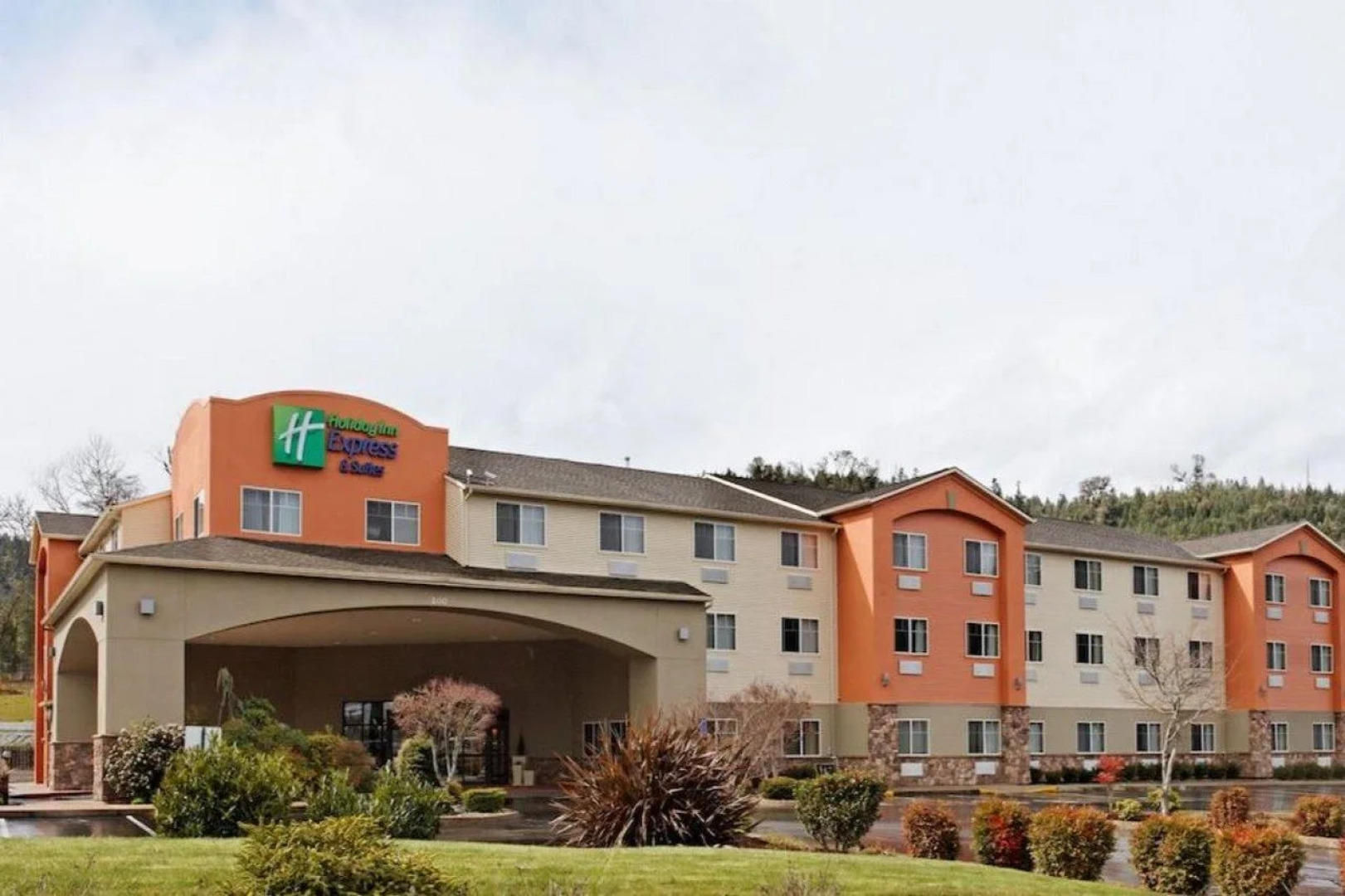 Holiday Inn Express & Suites Canyonville