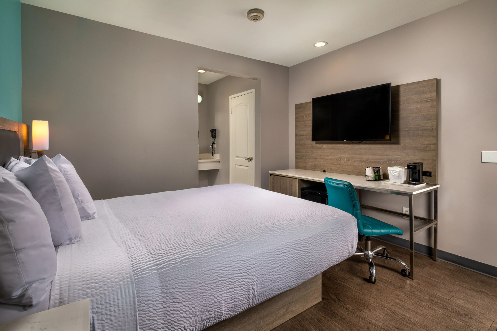 Travelodge by Wyndham LAX