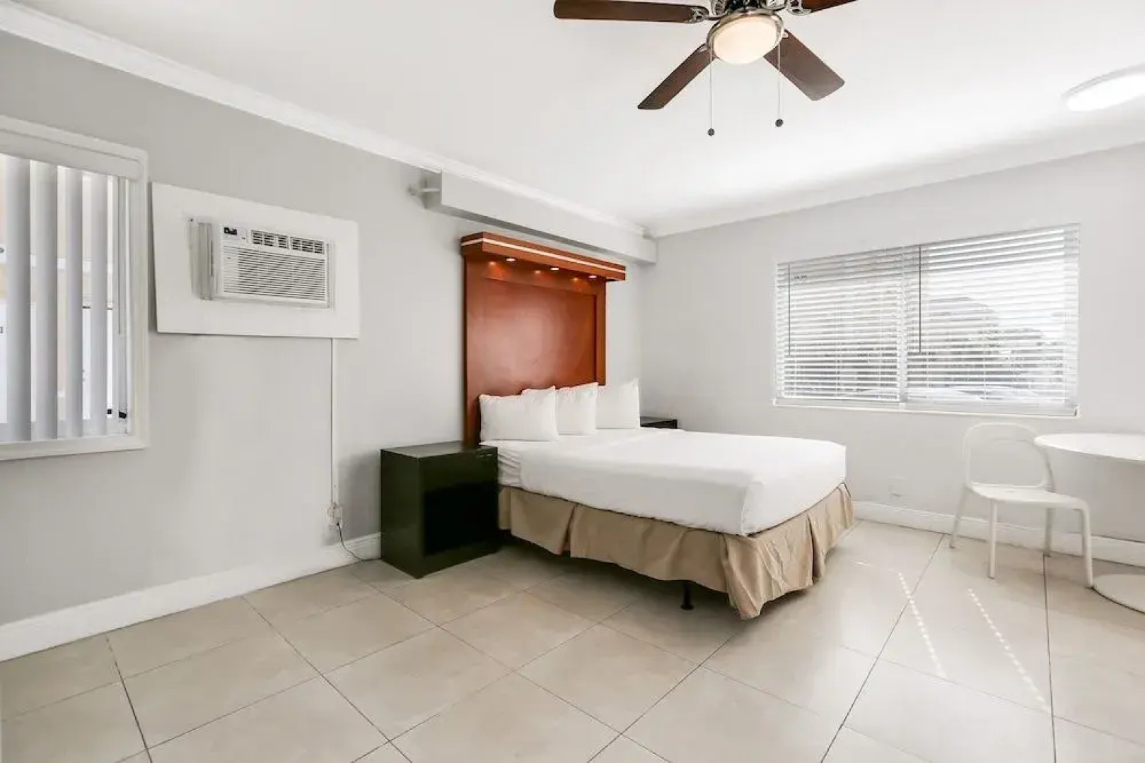 OceanSide Boutique Hotel - Hollywood