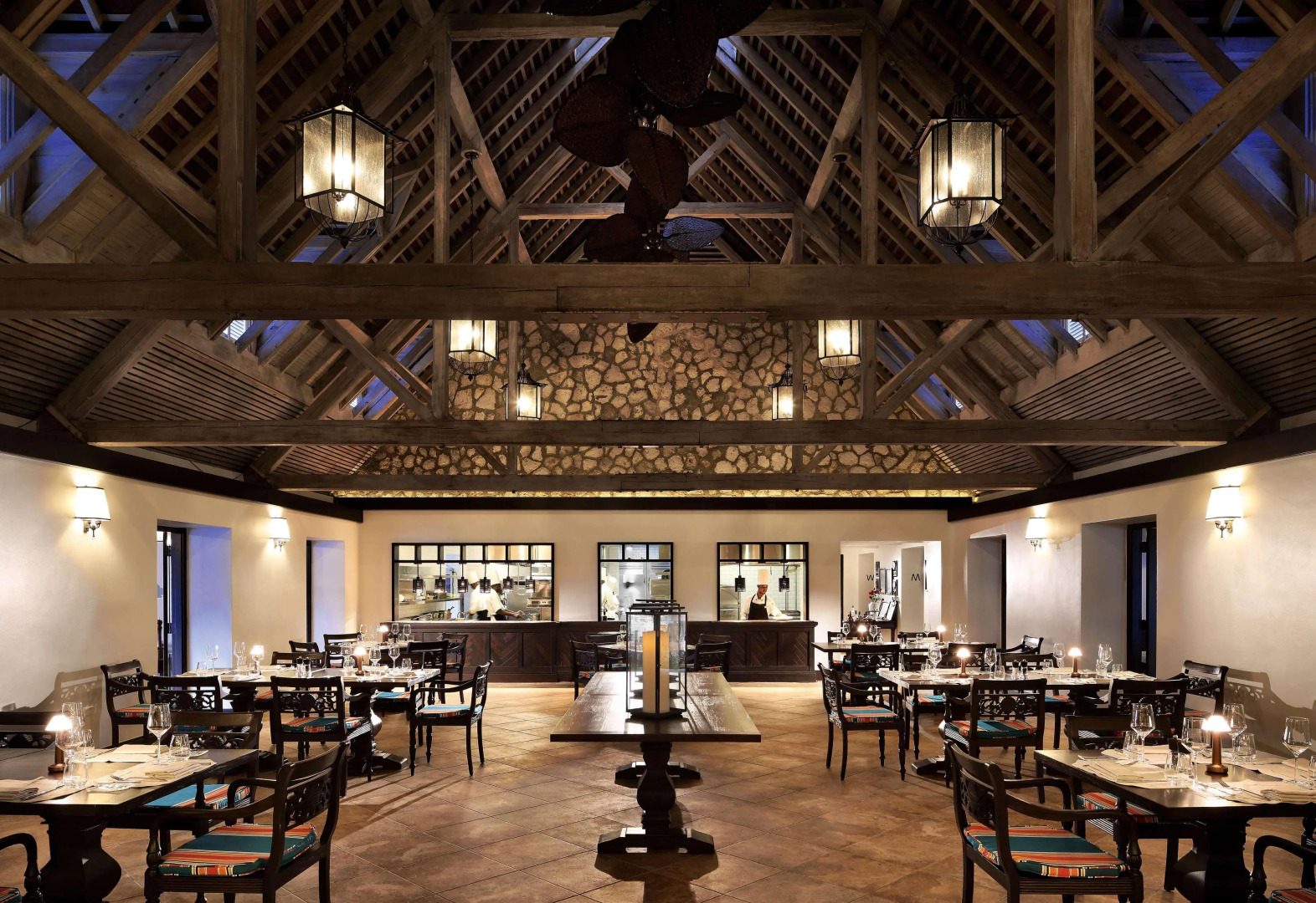 Отель Half Moon