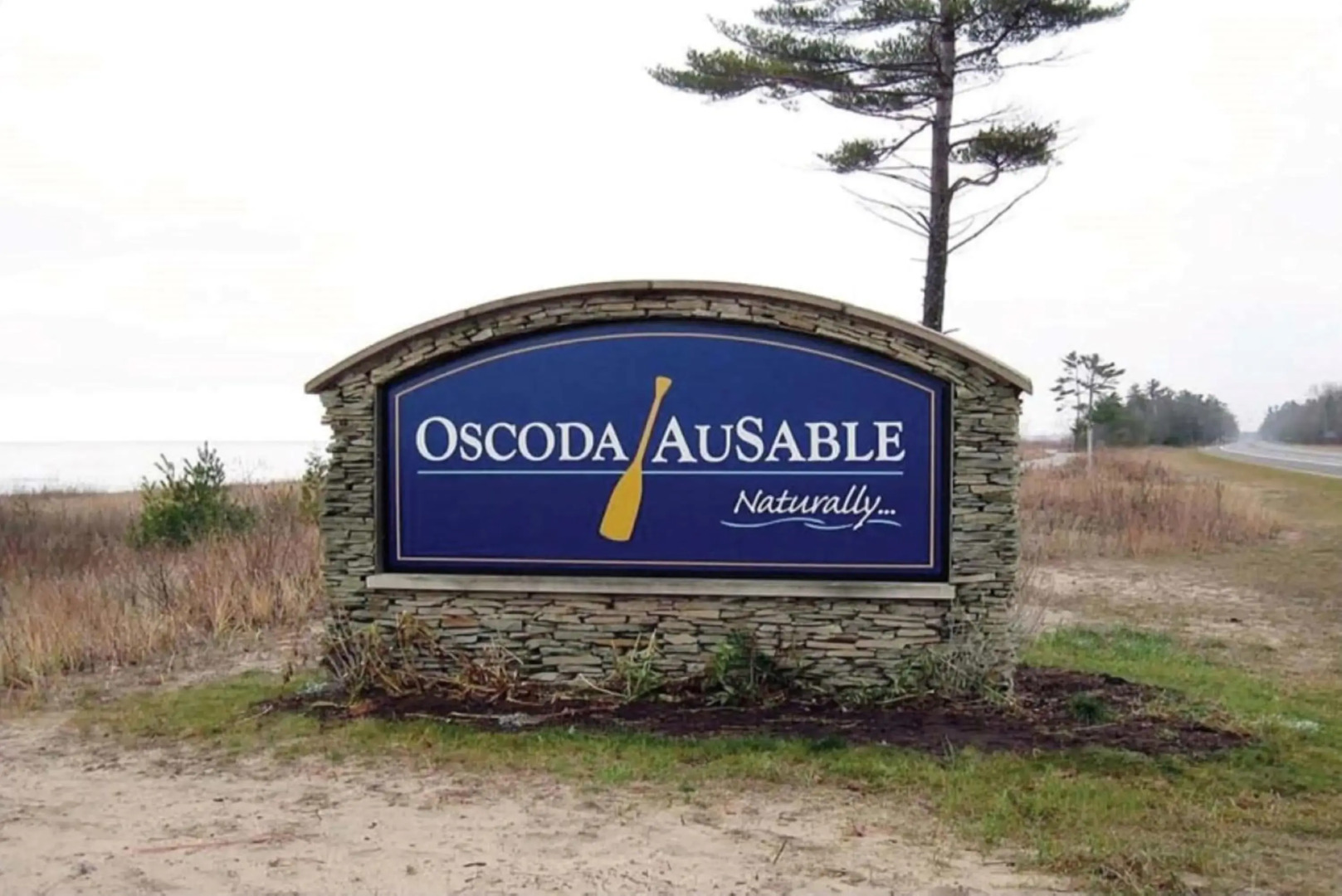 Lake Huron - Super Cute Lake Front Cabin (Sleeps 5)