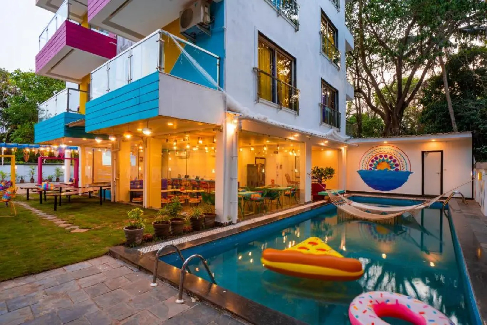 goSTOPS Goa Baga - Hostel