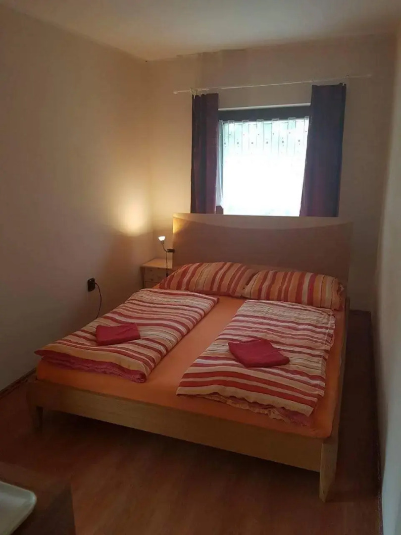 Guest House Meat Heads Pub