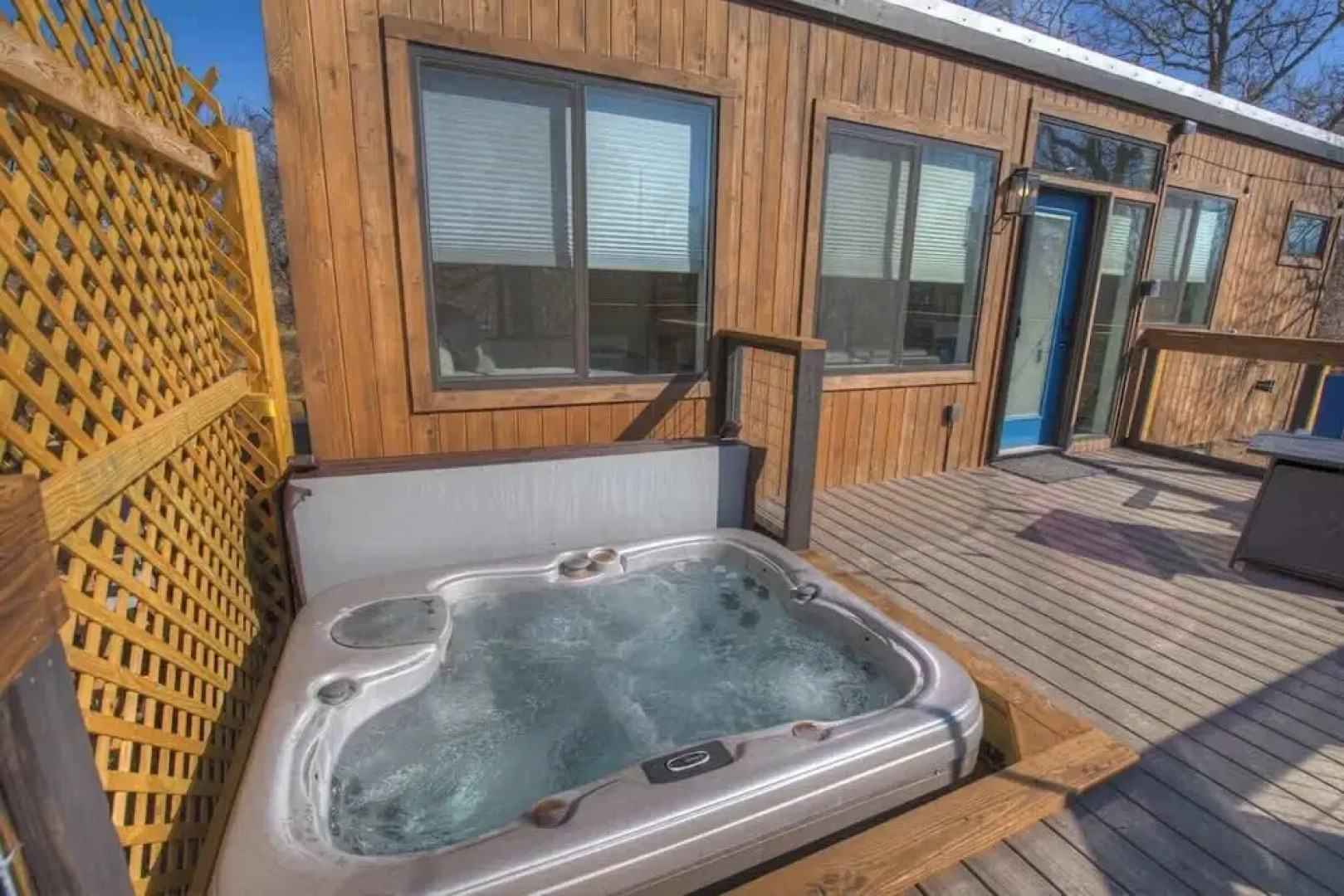 Waylon-hot Tub and Fire Table!